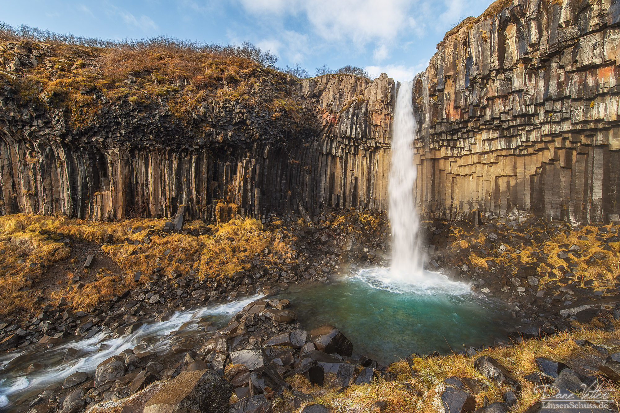 Der Svartifoss
